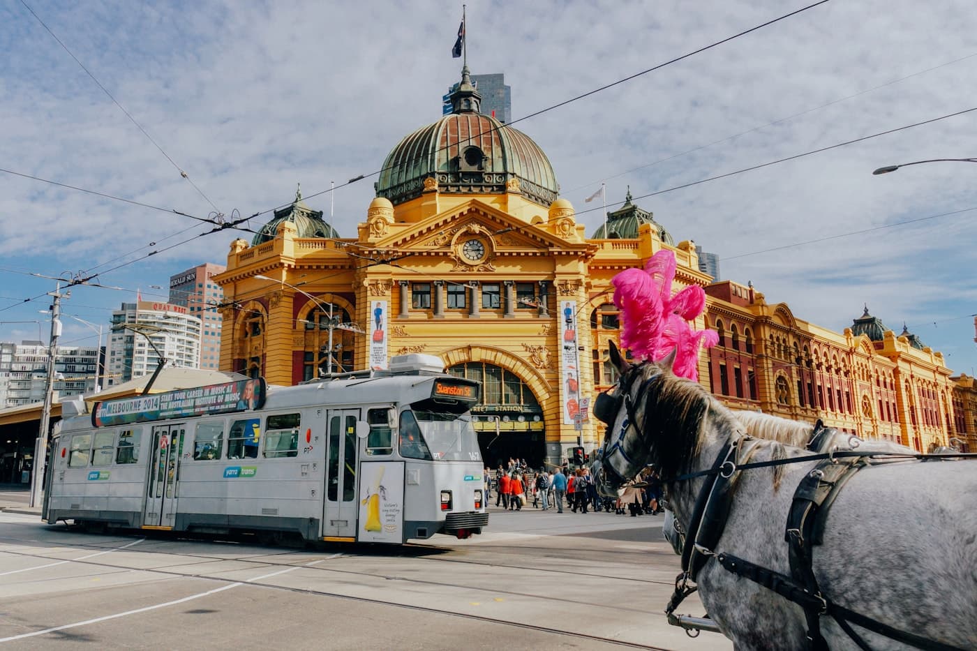 Melbourne city buildings by the river for landmark tours